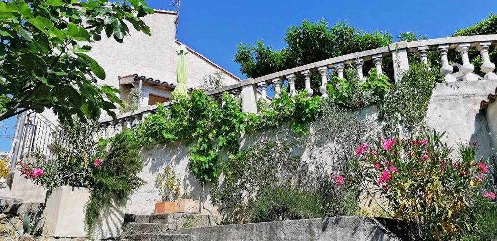 La Cayrade Villa Uzer  Kültér fotó